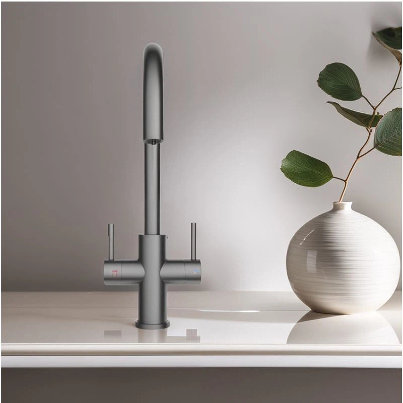 4 v 1 Klepnite na Čierna